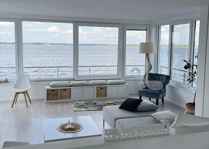 Floating-haus Meerferien Hotel na wodzie